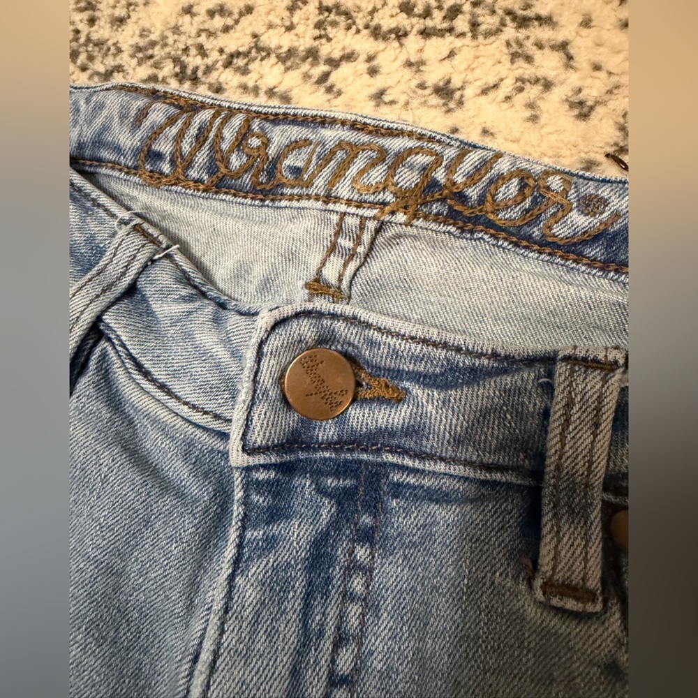 Wrangler Light Blue Women's Jeans - Picture 4 of 11